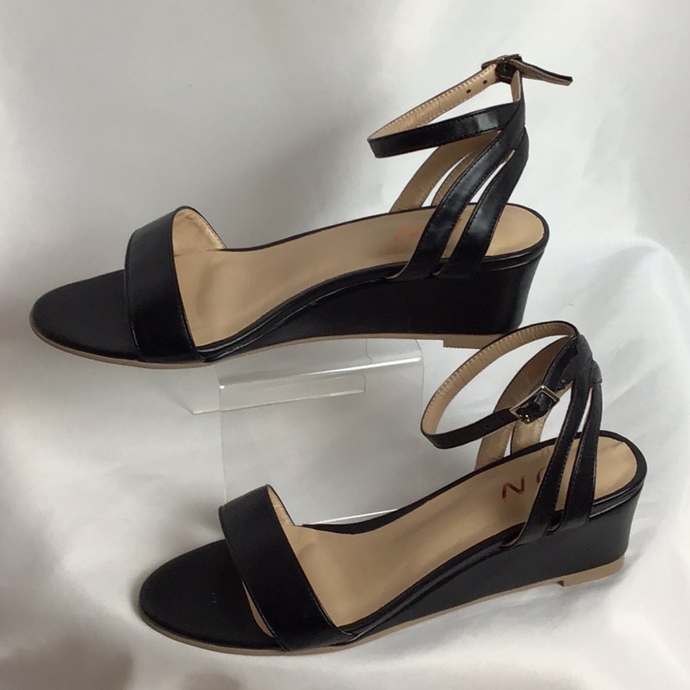 YDN Black Leather Ankle-Strap Wedge Sandals